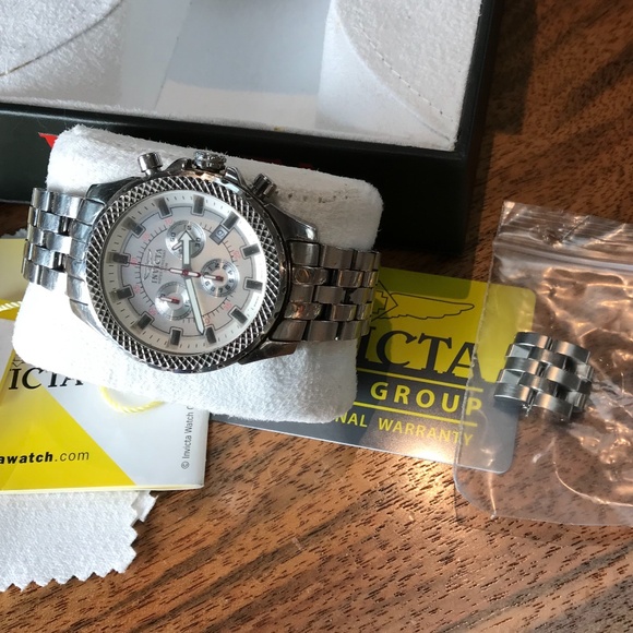 Invicta 7167 Swiss-made chronograph, boxes, papers, EUC - Picture 2 of 7